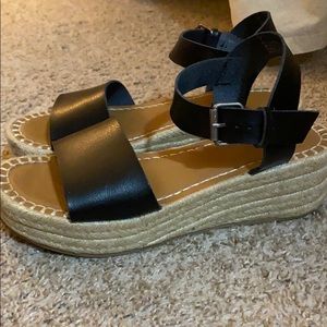 Black Platform Sandals Size 7